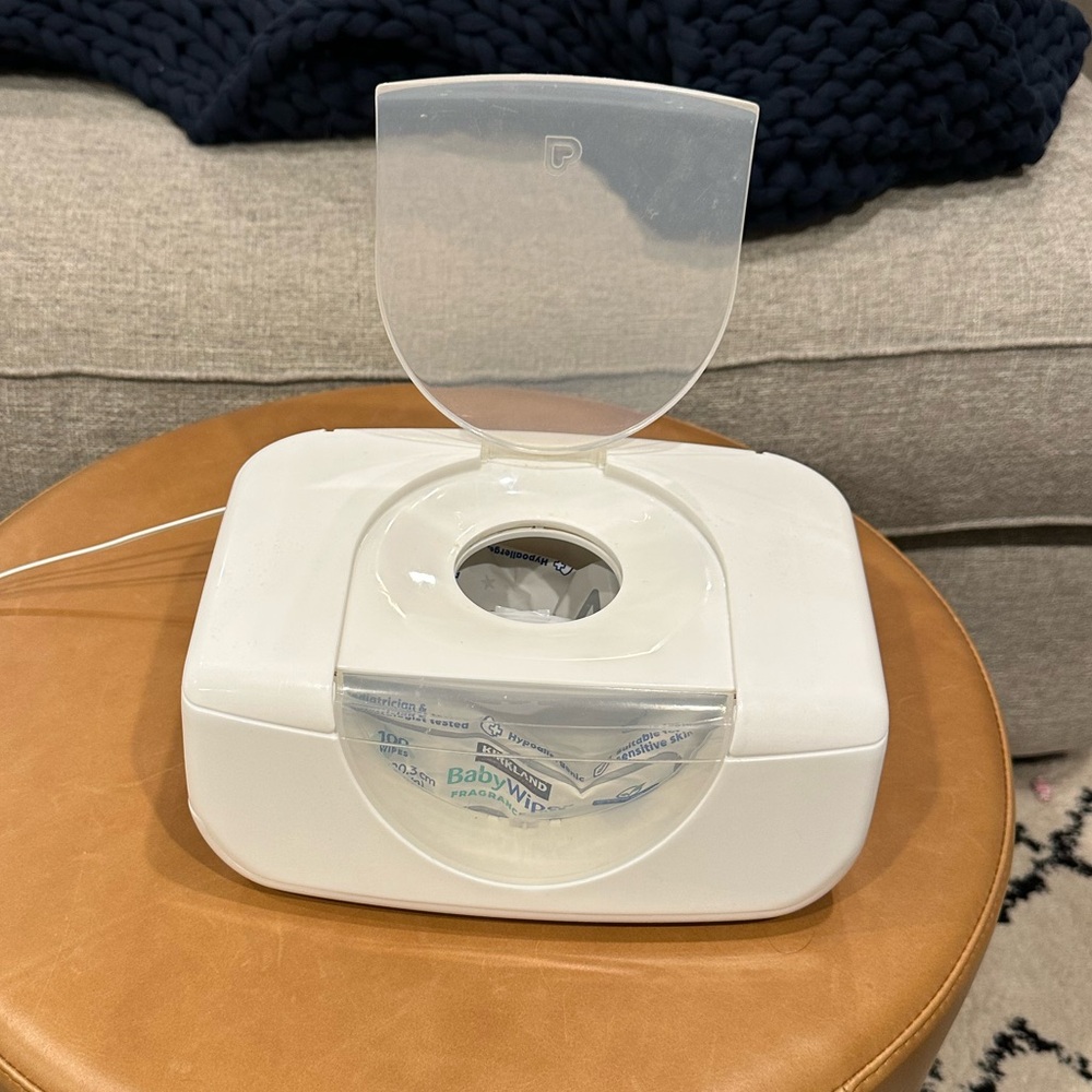 Munchkin White Baby Wipe Warmer with night light 💡